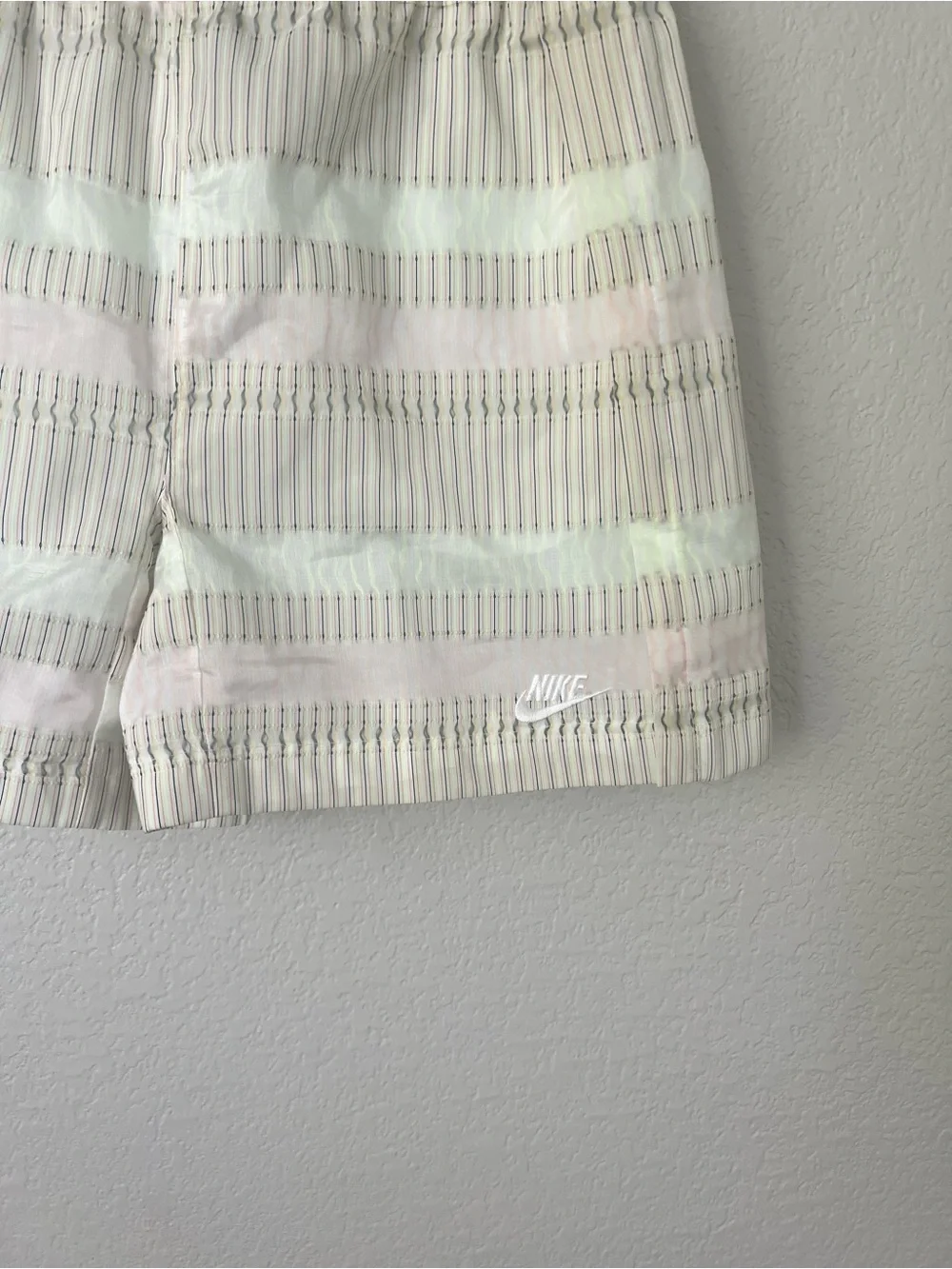 Nike Medium Sportswear Earth Day Shorts Multi/White
